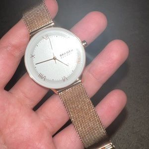 Skagen rose 🌹 gold watch